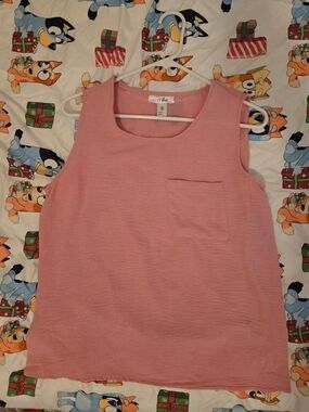 Pink Sleeveless Pocket Tank Top